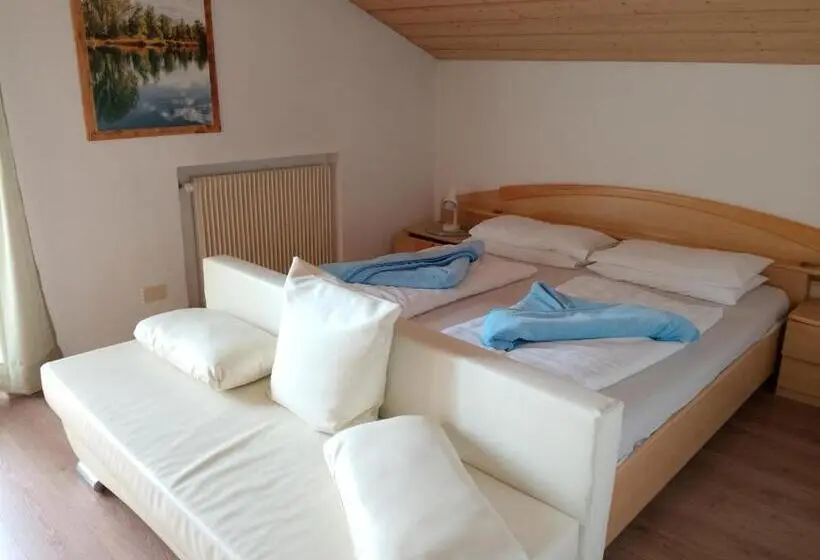 اتاق استاندارد با بالکن, Garni Hattlerhof B&b
