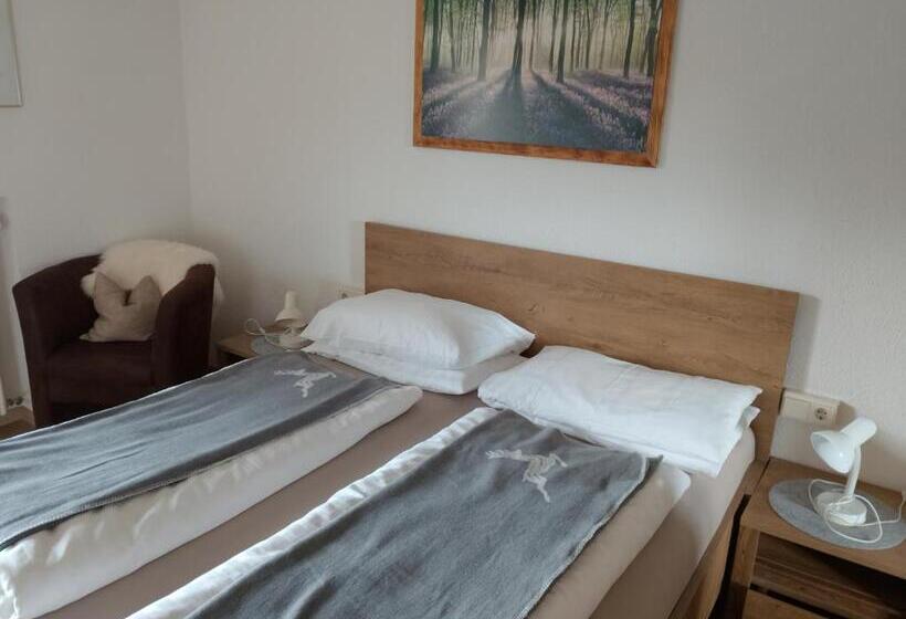 バルコニー付きスタンダードルーム, Garni Hattlerhof B&b