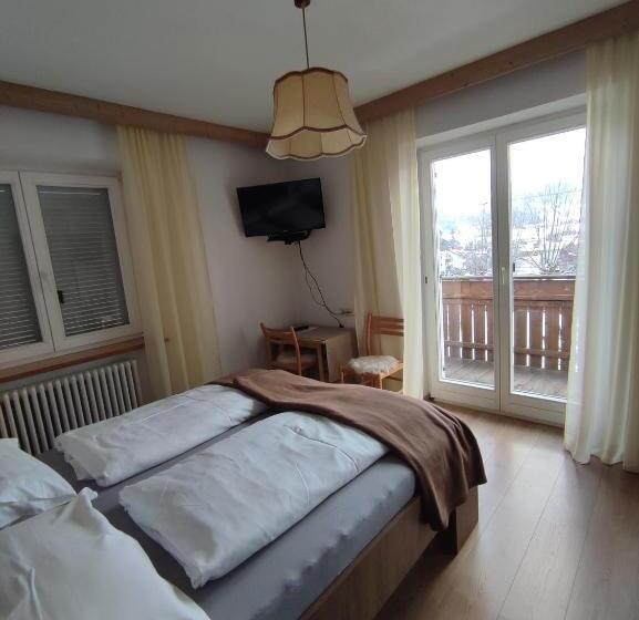 Номер Стандарт с Балконом, Garni Hattlerhof B&b