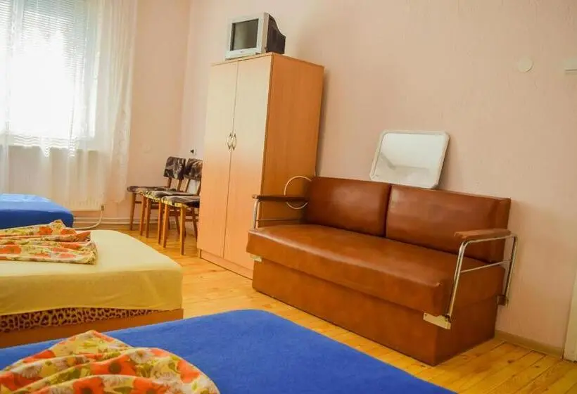 ベーシックトリプルルーム, Velkovski Guest House