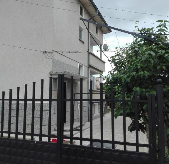 バルコニー付きスタンダードルーム, Velkovski Guest House