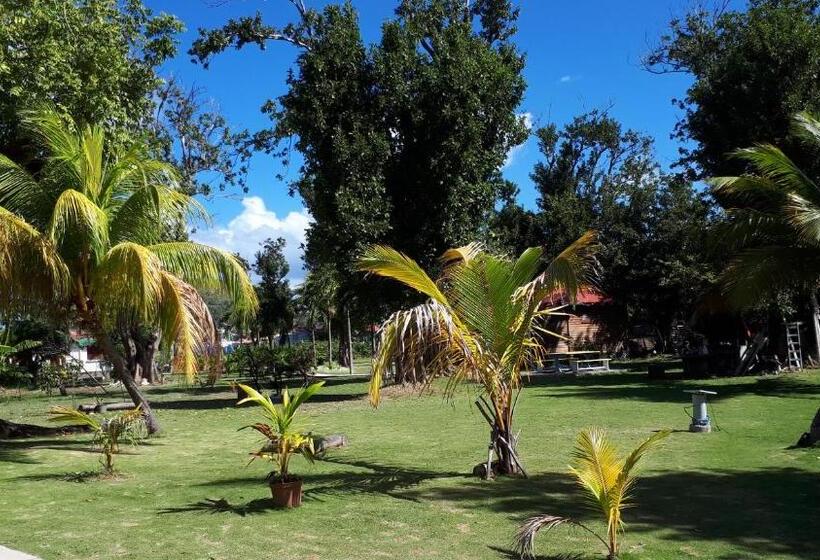 بانگلوی استاندارد 2 خوابه, Village Le Pre