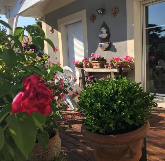 Номер Стандарт, Chambres D Hôtes D Aliénor