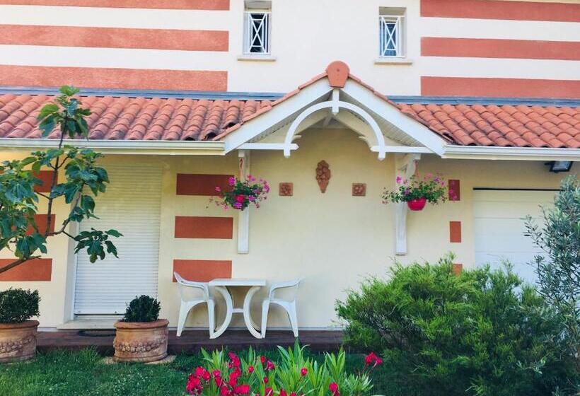 Номер Стандарт, Chambres D Hôtes D Aliénor