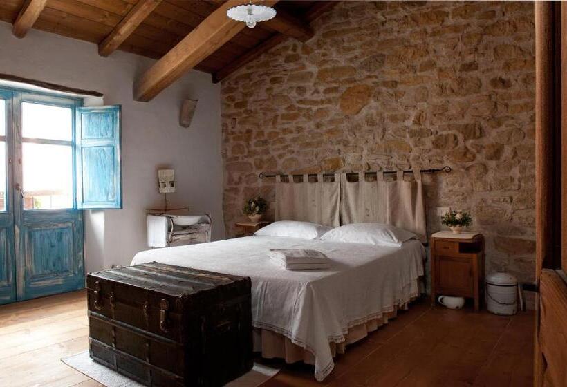 חדר סטנדרט, Domu Antiga