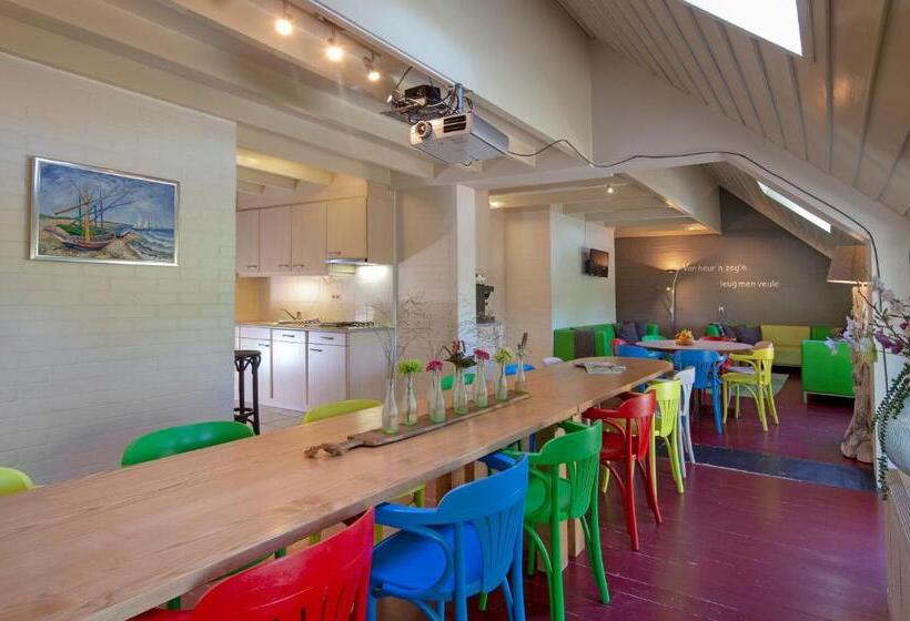 דירת חדר, De Veurdeale