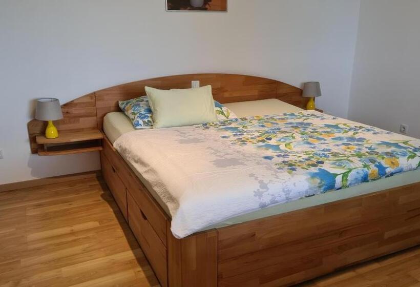 חדר סטנדרט, Frühstückspension Täuber