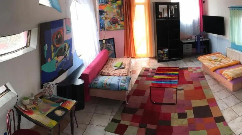 آپارتمان 2 خوابه, Sebarozvoja   Pobytová Galeria Pre Sebarozvoj
