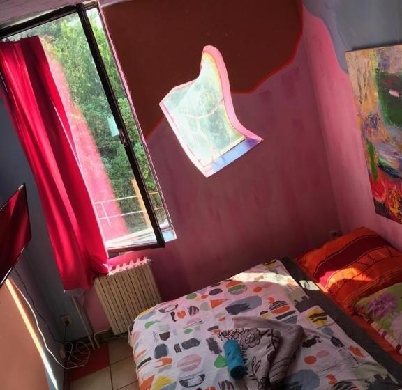 اتاق استاندارد با سرویس بهداشتی مشترک, Sebarozvoja   Pobytová Galeria Pre Sebarozvoj