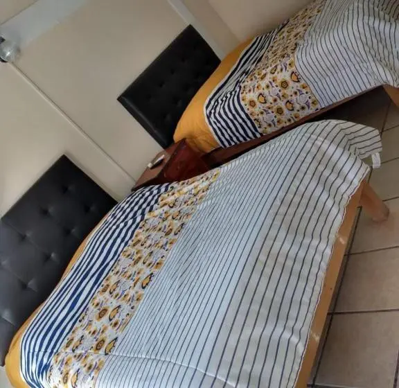 スタンダード4人部屋, Villas Yoleth