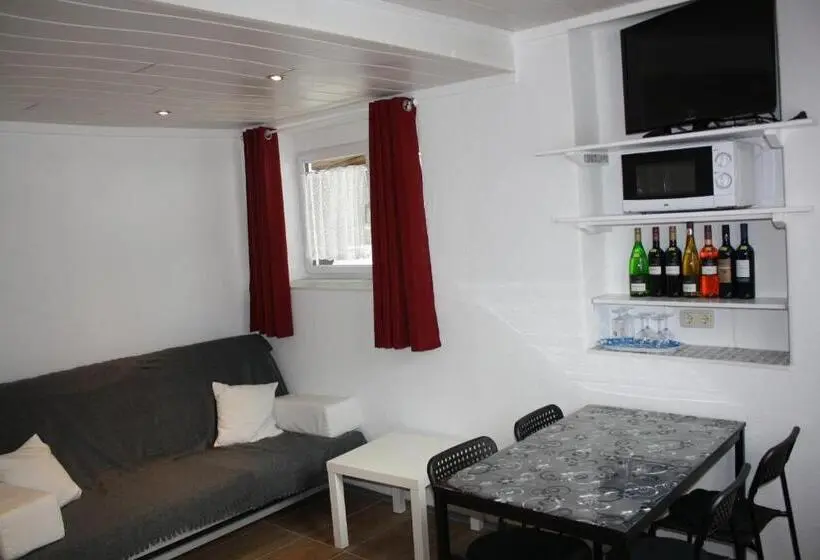 1ベッドルームアパートメント, Ferienwohnung Ziemons