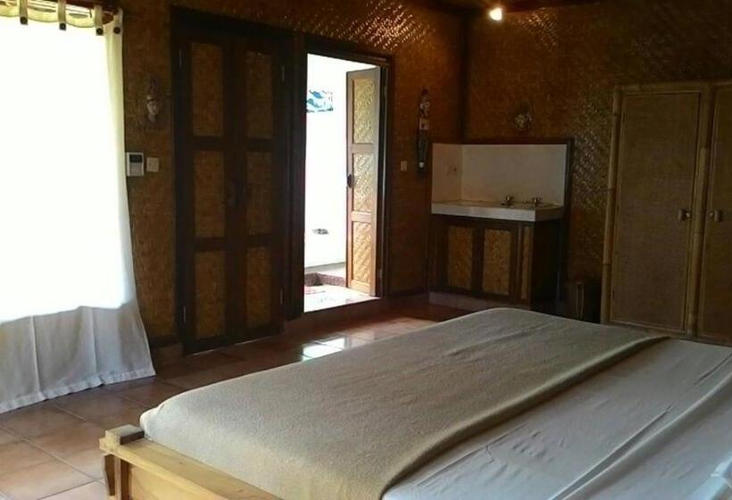 סוויטה נוף לגינה, Sari Wangi Cottage