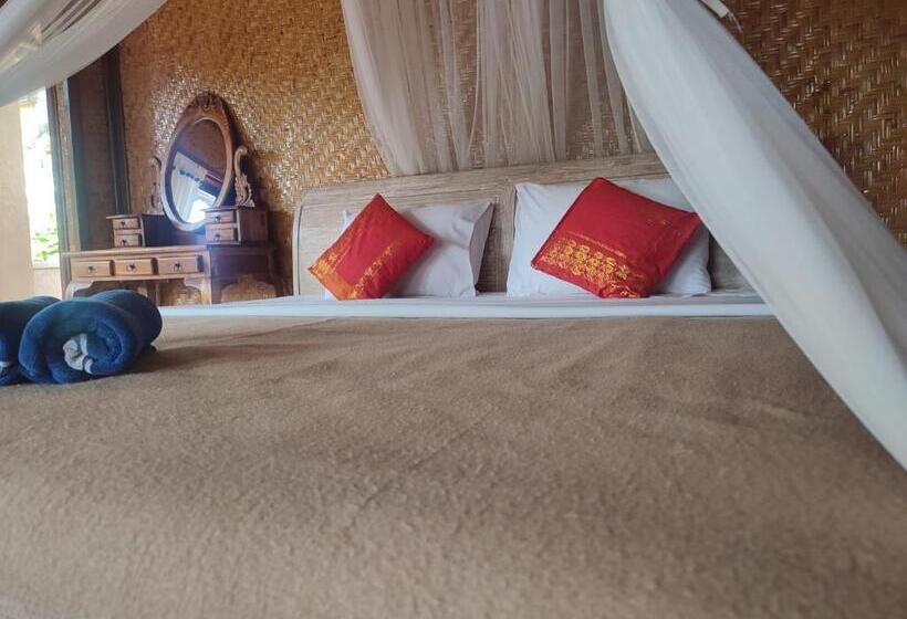 סוויטה נוף לגינה, Sari Wangi Cottage