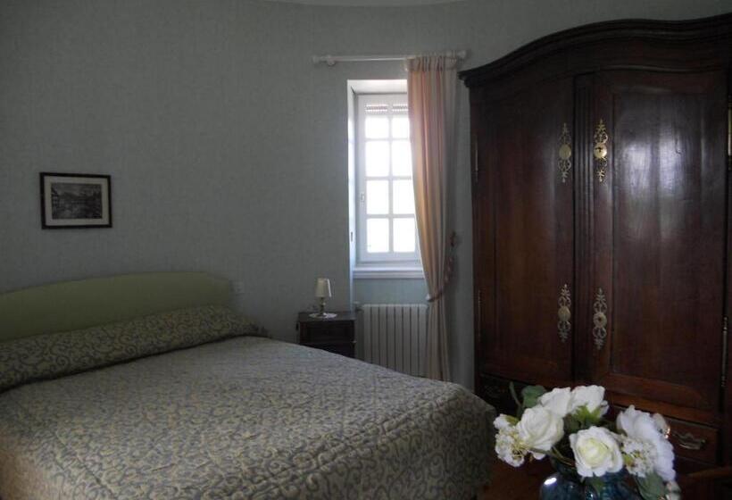 سوئیت 2 خوابه, Château De La Moissetie