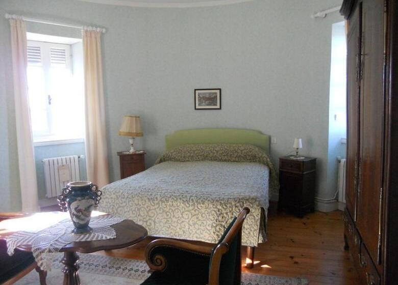 سوئیت 2 خوابه, Château De La Moissetie