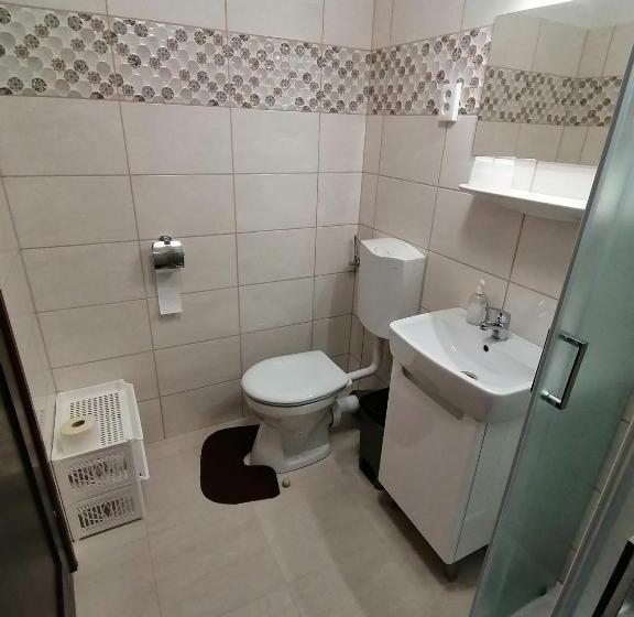 آپارتمان 1 خوابه, Joós Apartman