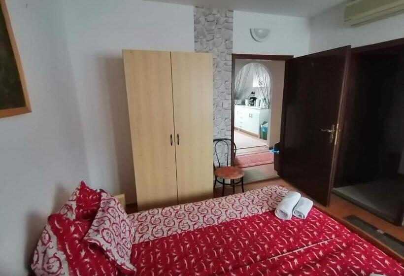 آپارتمان 1 خوابه, Joós Apartman