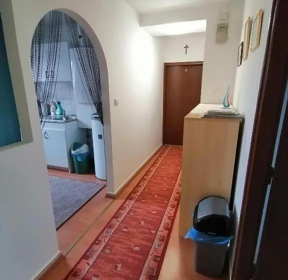 シャレー1寝室, Joós Apartman