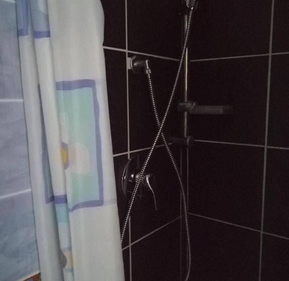 חדר סטודיו סטנדרד, Calaluna