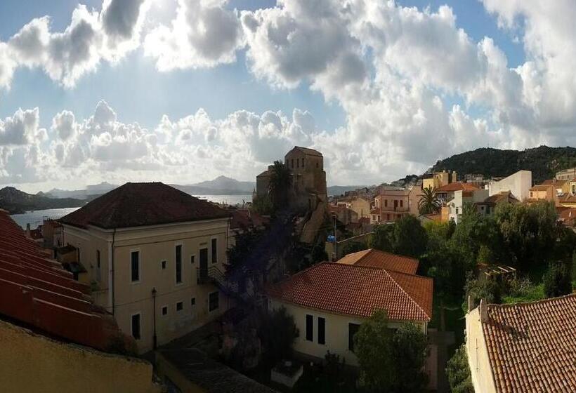 דירת חדר, Calaluna