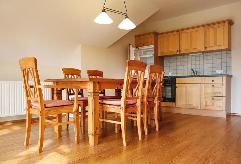 شقة عائلية, Weingut Winzerhof Gästezimmer Grebenz