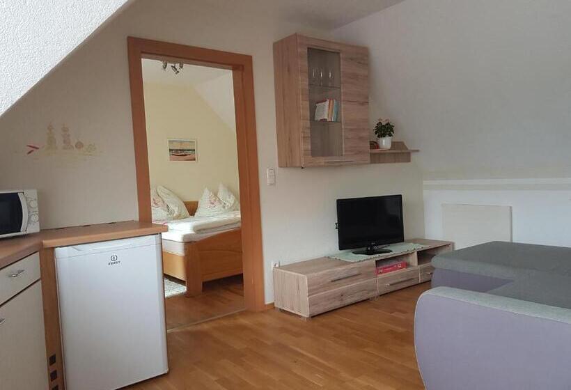 Апартаменты 1 Спальня, Gästehaus Anna