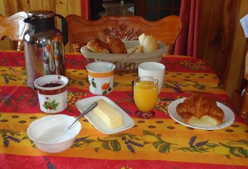 اتاق استاندارد سه نفره, Pension B&b Dodeman