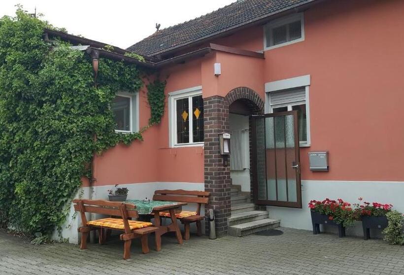 スタンダードルーム, Pension Holzgarten