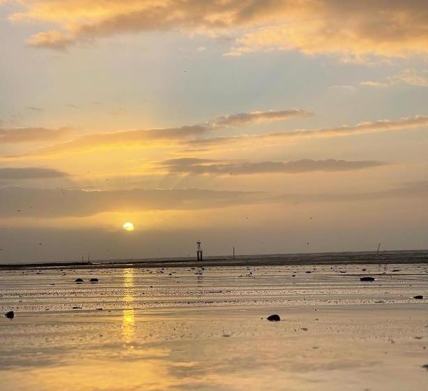 Студия Классика, Townhouse Trouville   Appart Hotel & Studios