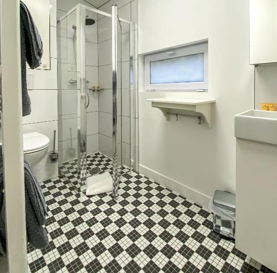 Апартаменты 1 Спальня Нижний Этаж, Townhouse Trouville   Appart Hotel & Studios