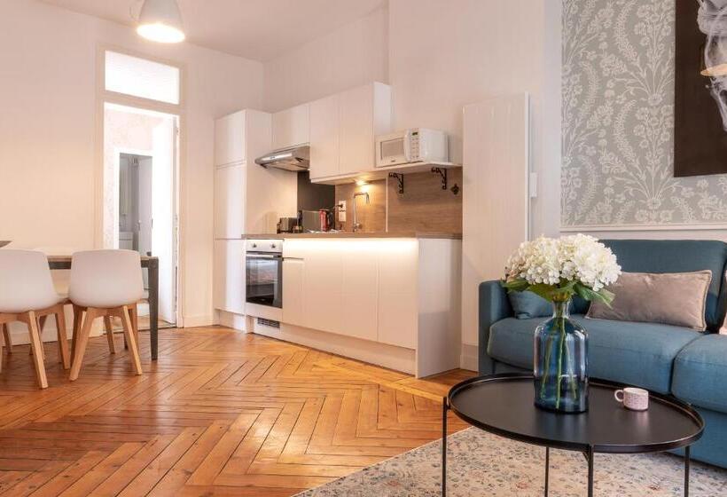 Апартаменты 1 Спальня Нижний Этаж, Townhouse Trouville   Appart Hotel & Studios