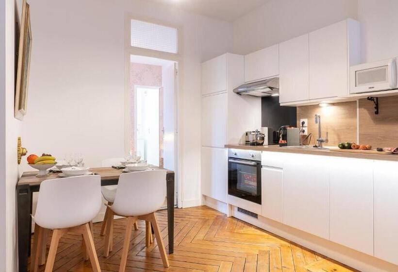 Апартаменты 1 Спальня Нижний Этаж, Townhouse Trouville   Appart Hotel & Studios