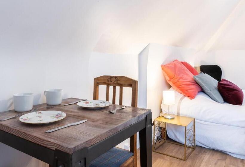 Студия Классика, Townhouse Trouville   Appart Hotel & Studios