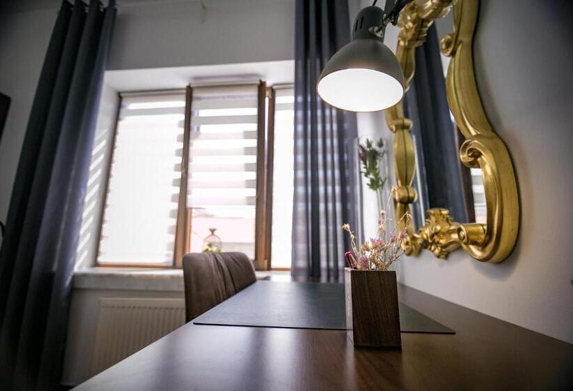 Апартаменты 1 Спальня, Villa Casafina Serviced Apartments