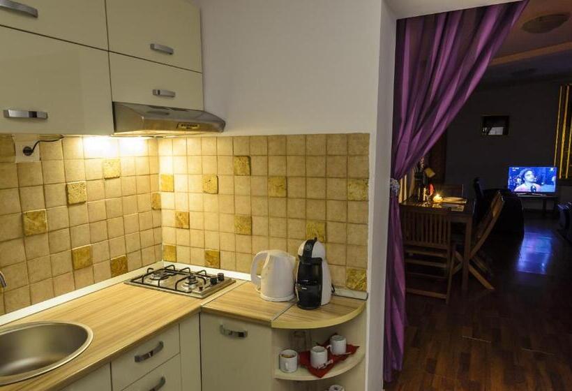 스탠다드 스튜디오, Villa Casafina Serviced Apartments