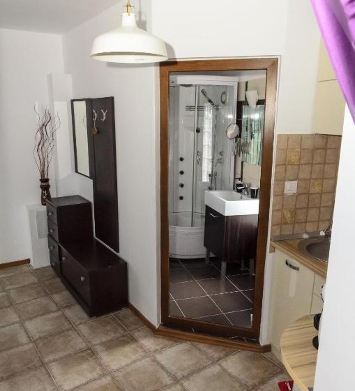 스탠다드 스튜디오, Villa Casafina Serviced Apartments