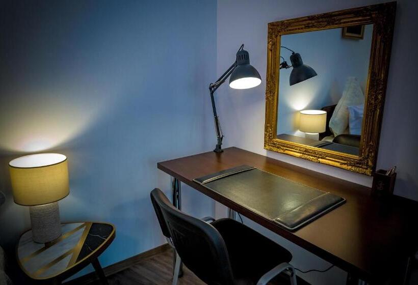 침실 1개 발코니 아파트, Villa Casafina Serviced Apartments