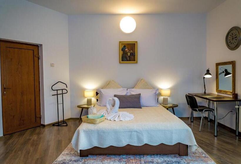 آپارتمان 1 خوابه با بالکن, Villa Casafina Serviced Apartments