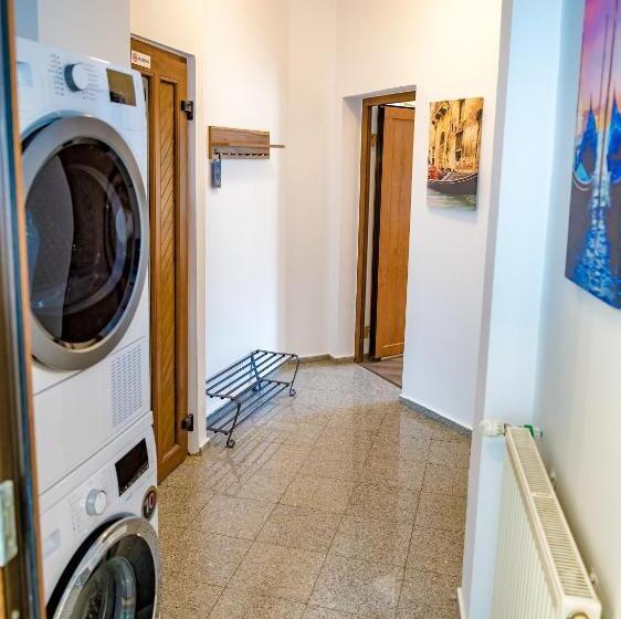 آپارتمان 1 خوابه با بالکن, Villa Casafina Serviced Apartments