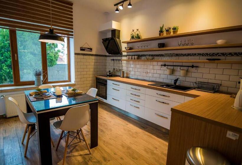 Люкс, Villa Casafina Serviced Apartments