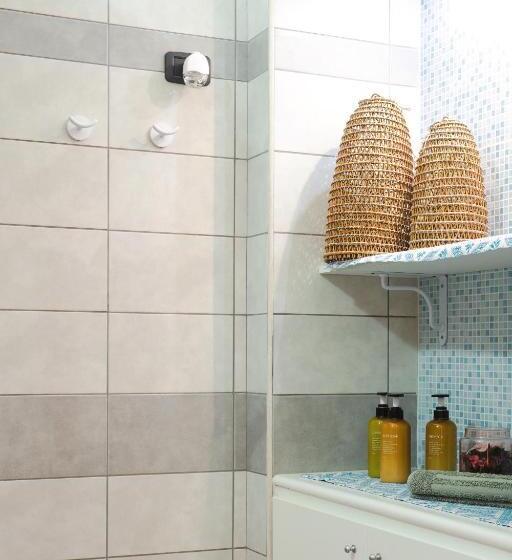 غرفة عائلية, B&b L Albero Dei Limoni