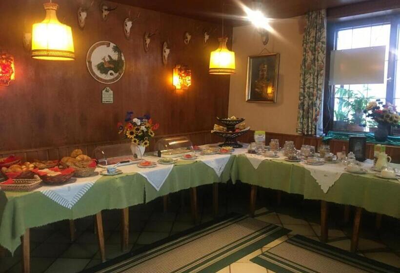 Номер Стандарт, Haus Schlosskeller