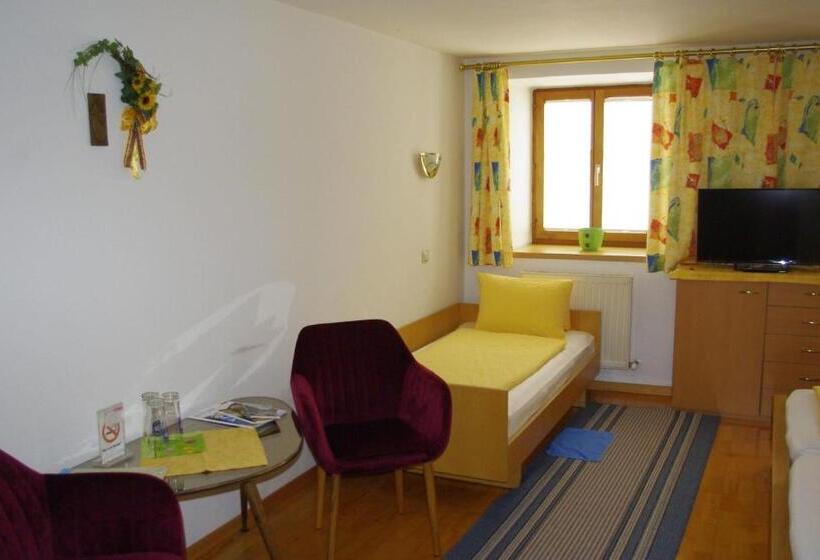 Номер Стандарт Трехместный, Haus Schlosskeller