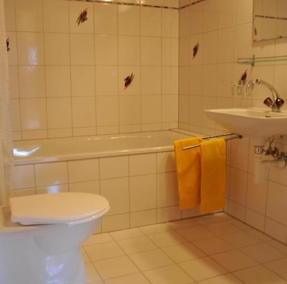 غرفة قياسية, Pension Staldacher