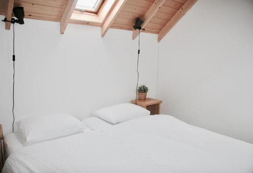 ３ベッドルームハウス, Bed & Breakfast Zeeland