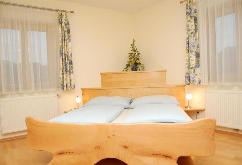 חדר קומפורט, Lehnerhof