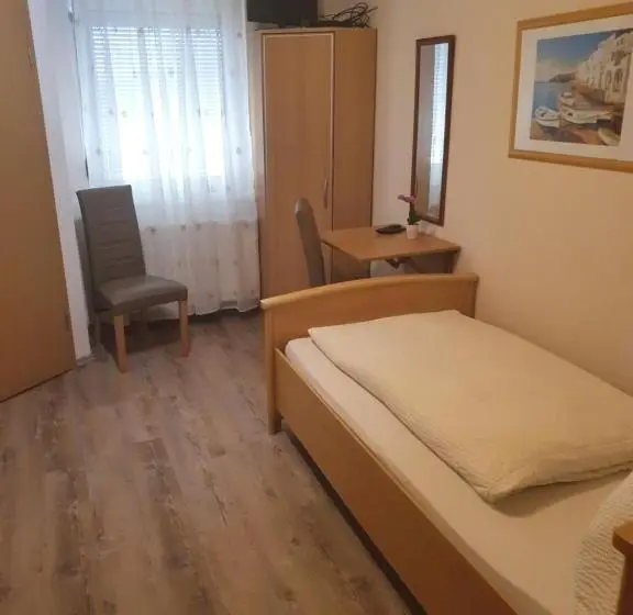スタンダードルーム, Restaurant Hotel Dimitra