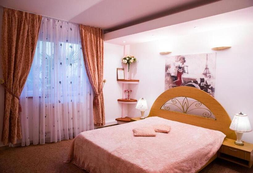 스탠다드 룸, Roco