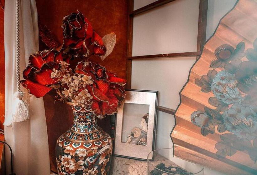 스탠다드 룸 킹사이즈 침대, Roco