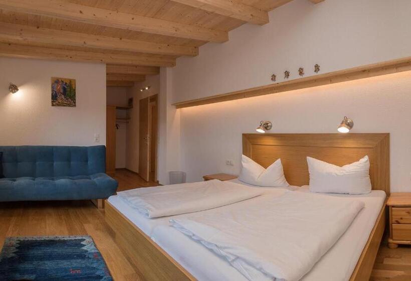 Апартаменты 2 Спальни, Landhaus Charlotte Apartments Tirol
